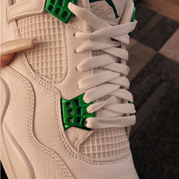 Nike Jordan 4 green metallic - Picture 2 of 2